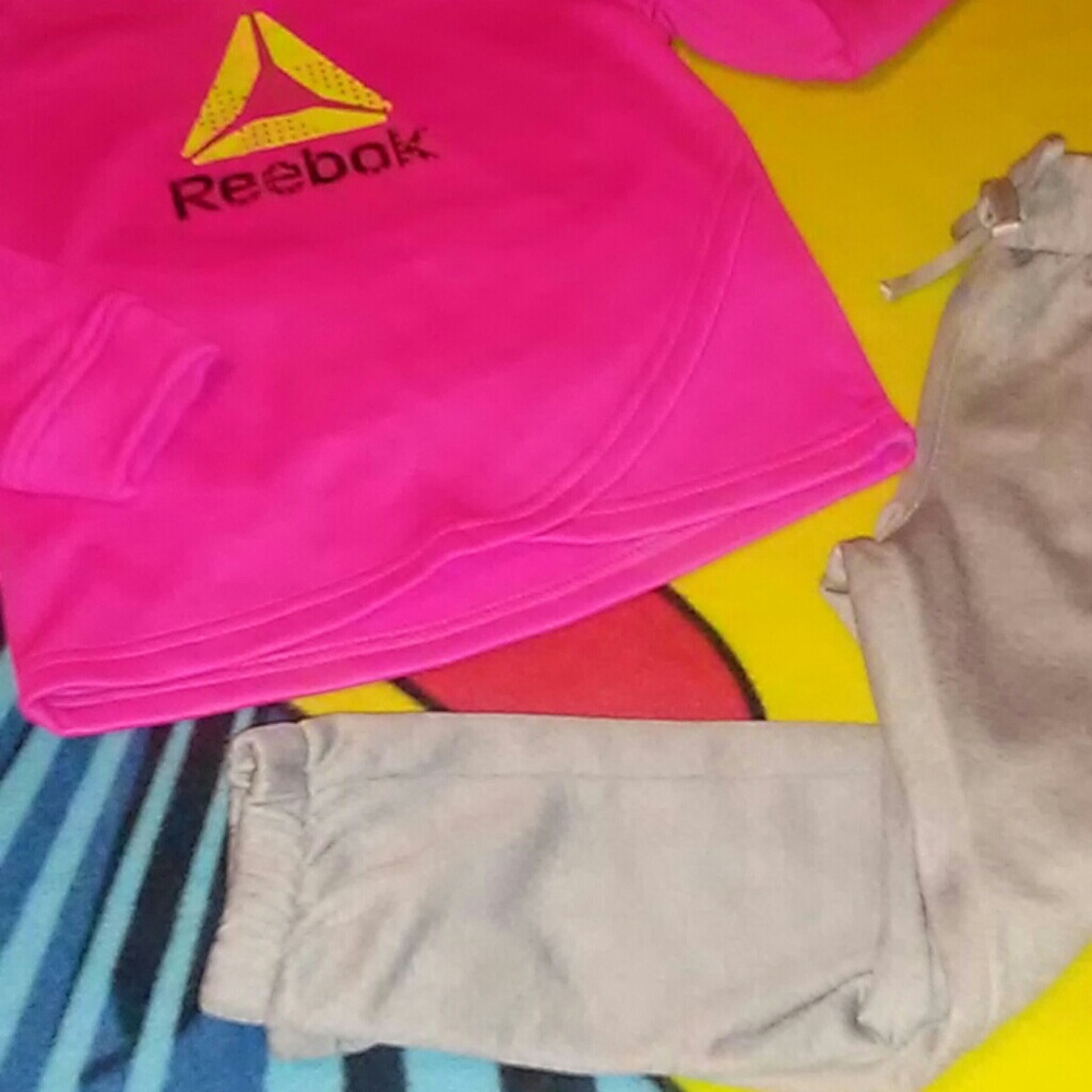 NWT Reebok Set - Picture 4 of 5